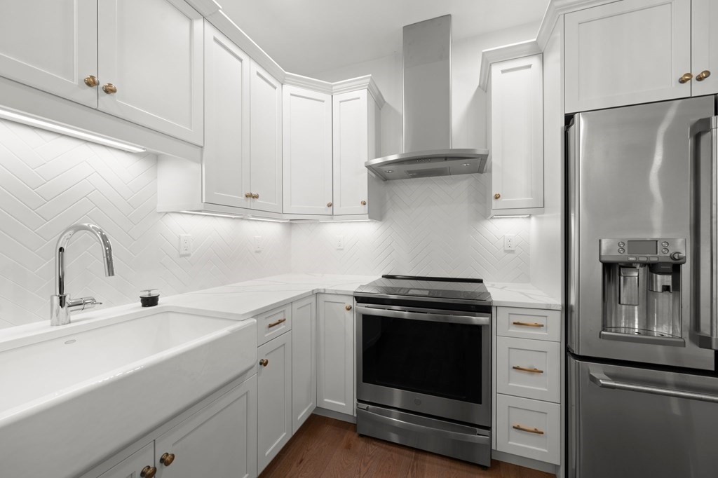 60 Coppersmith Way # 404