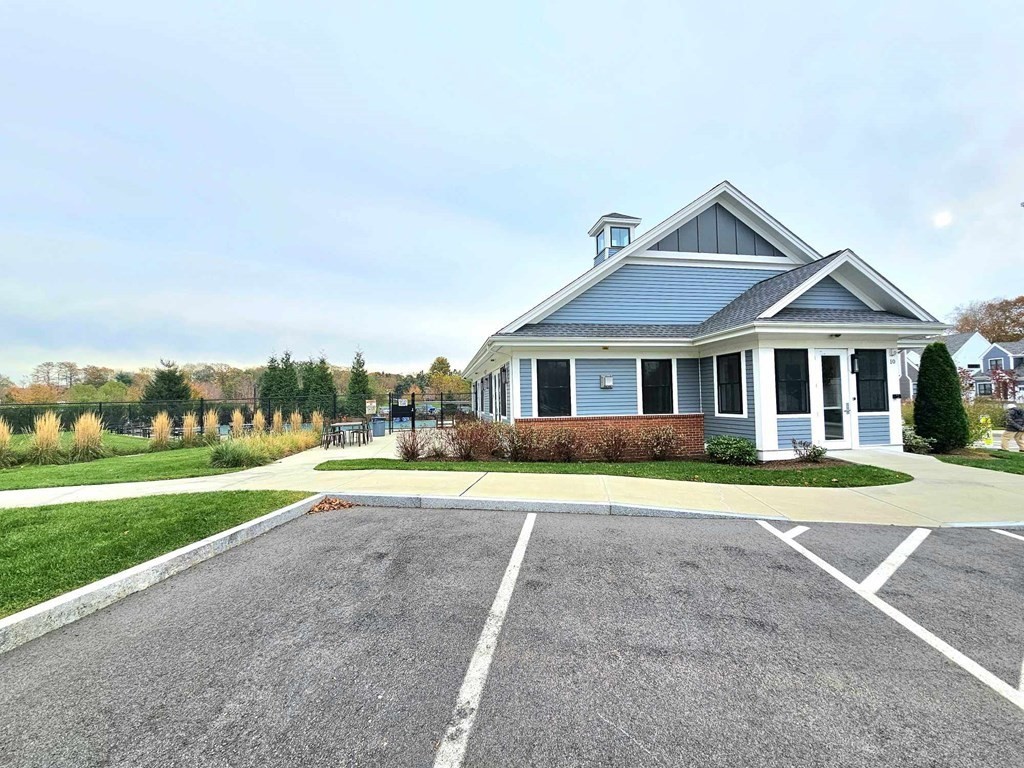 60 Coppersmith Way # 404
