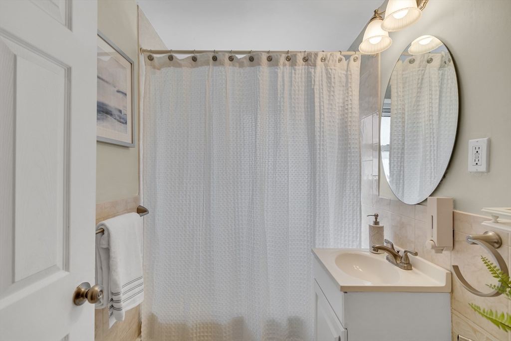 91 Chestnut St # 6