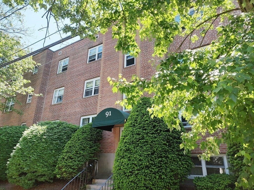 91 Chestnut St # 6