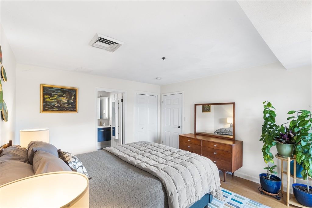 39 Parlin St # 104