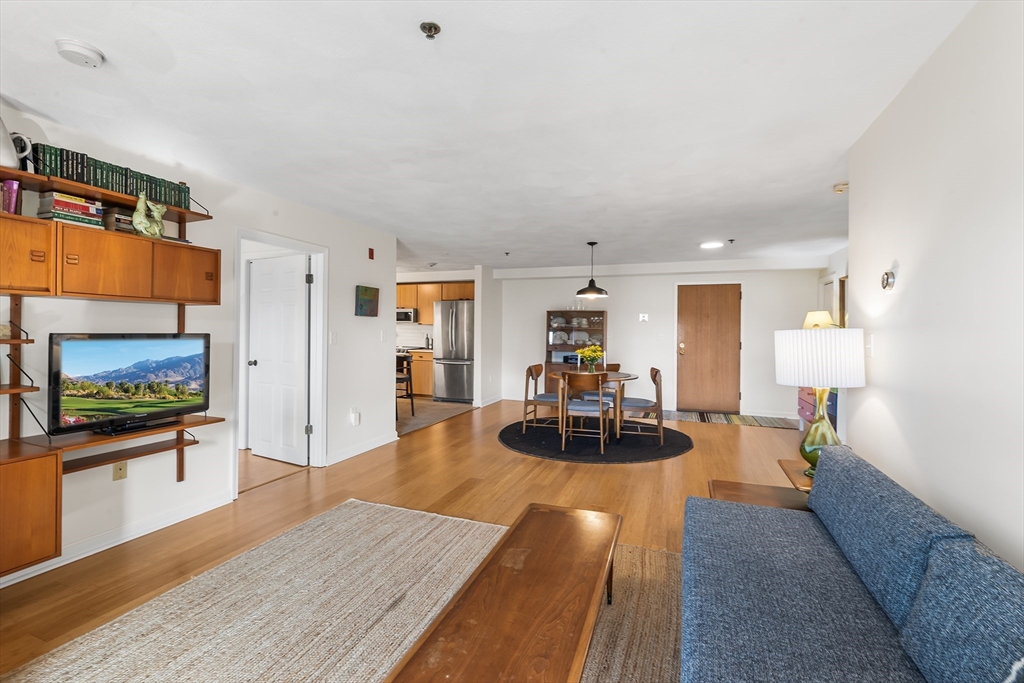 39 Parlin St # 104