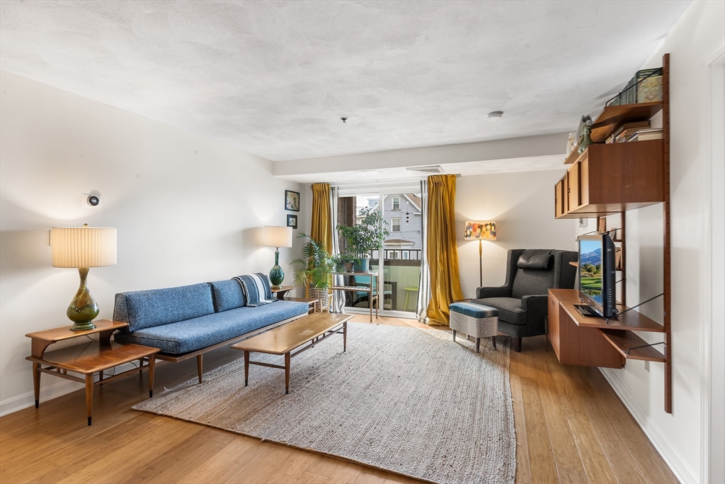 39 Parlin St # 104