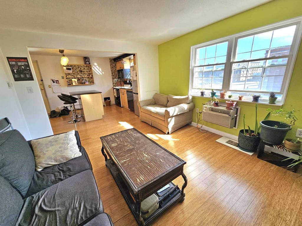 31 Pond St # 19