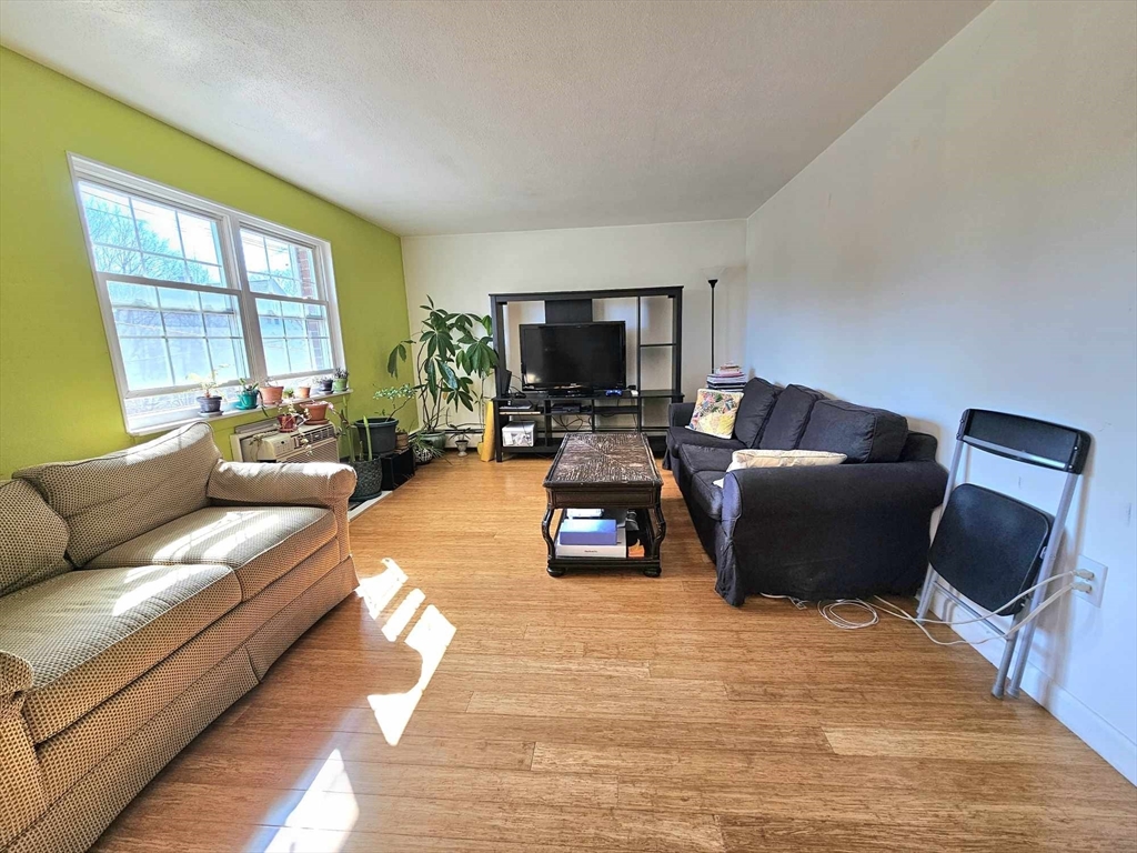 31 Pond St # 19