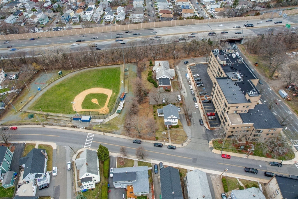 59-75 Valley St # 3G