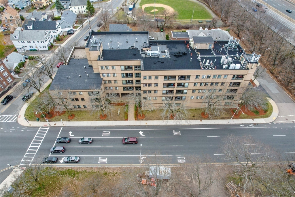 59-75 Valley St # 3G