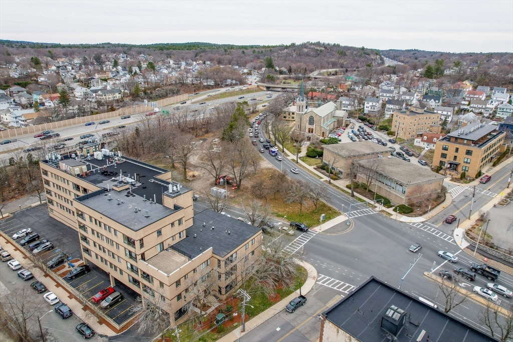 59-75 Valley St # 3G