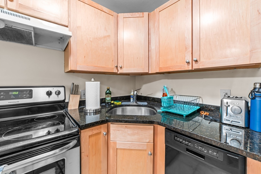 112 Sycamore St # 2