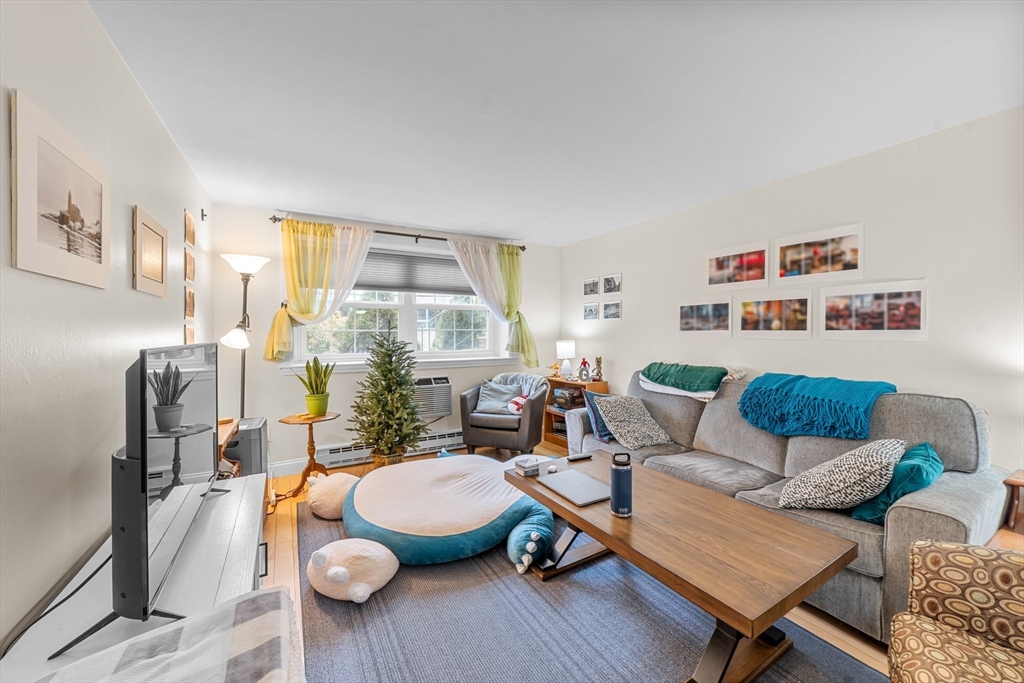 112 Sycamore St # 2