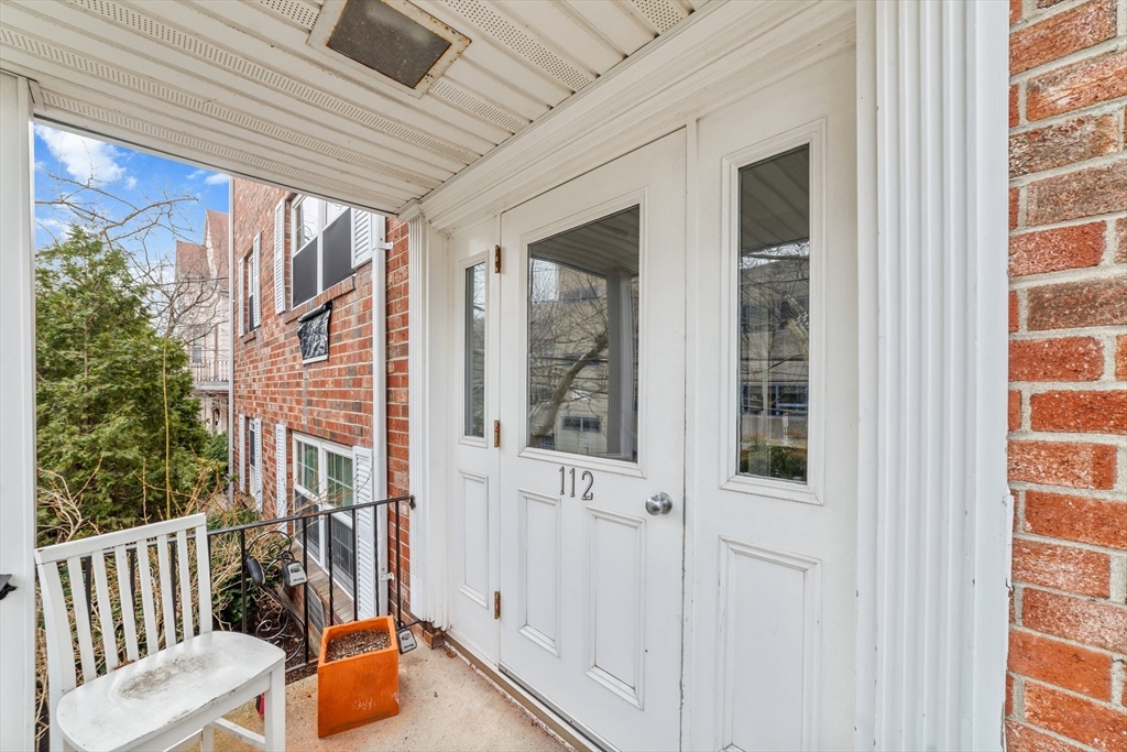 112 Sycamore St # 2