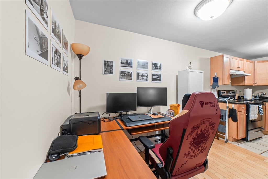112 Sycamore St # 2