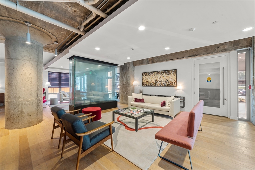 9 Medford St Unit: 711