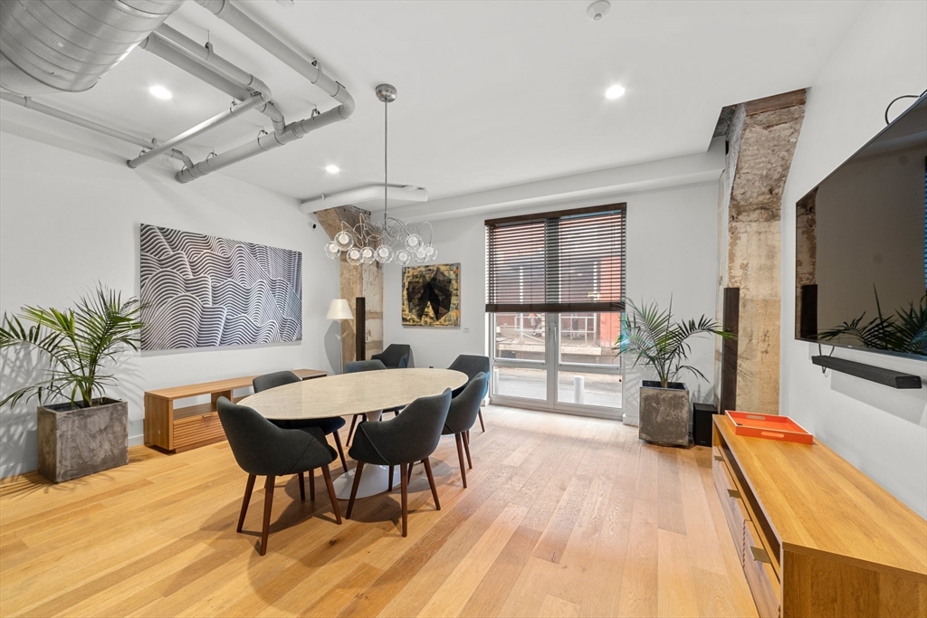 9 Medford St Unit: 711