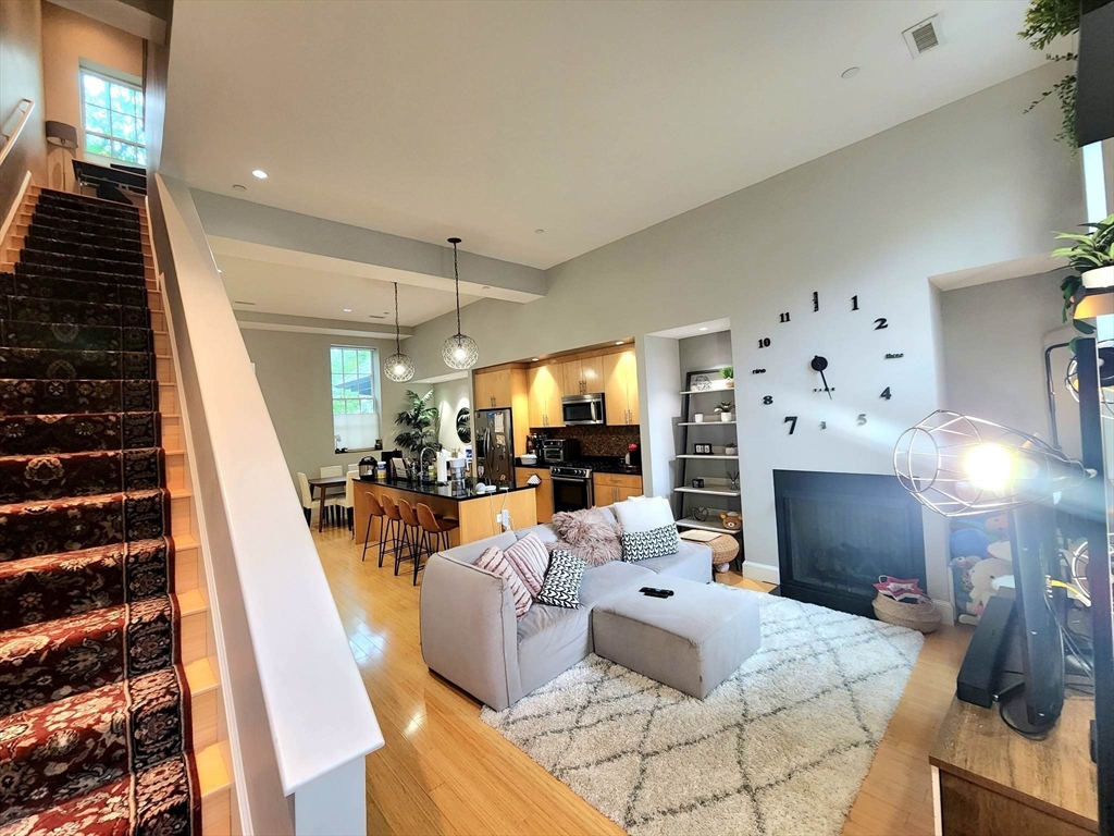 7 Waverley St # 7