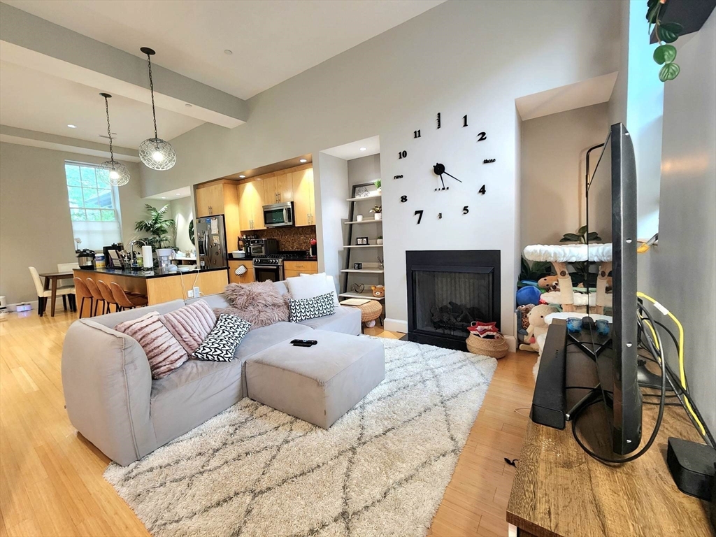7 Waverley St # 7
