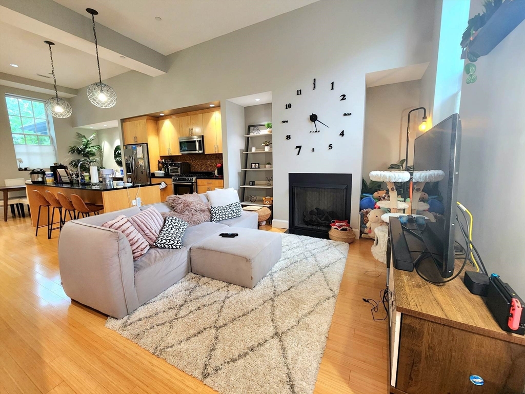 7 Waverley St # 7