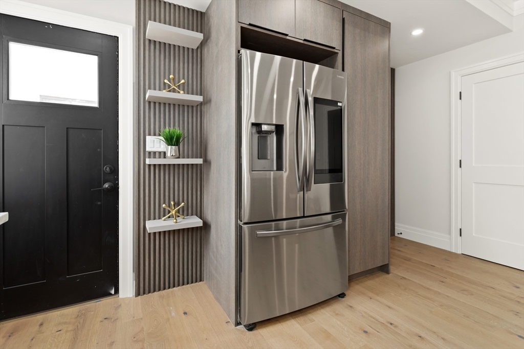 8 Linden St # 8