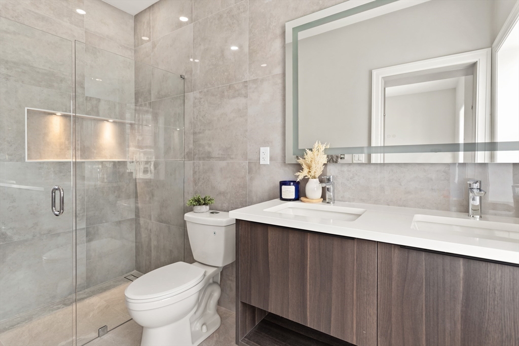 8 Linden St # 8