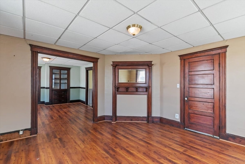 78 Washburn Ave