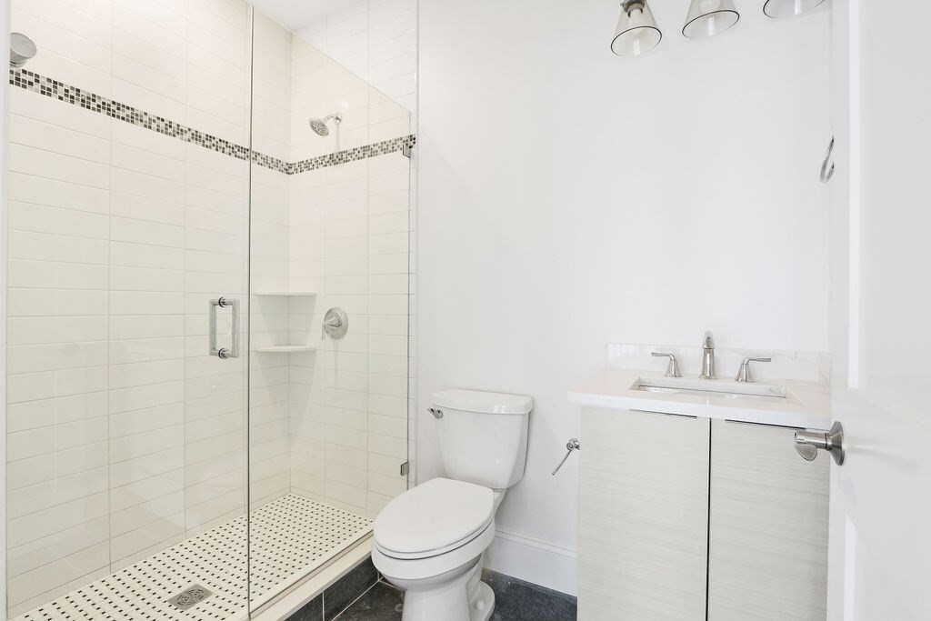 21 Glen Rd # 2