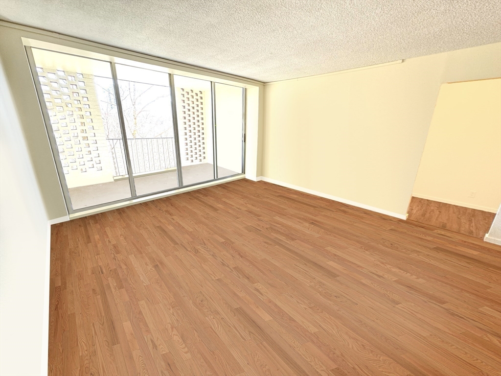 33 Pond Ave # 521