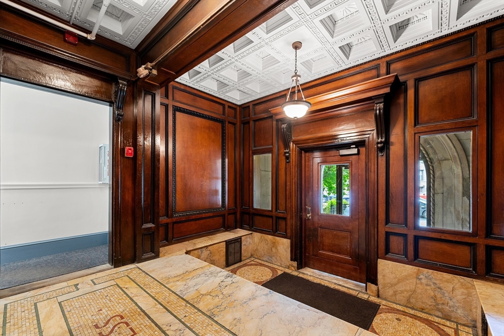 857 Beacon St # 4 Unit: B-4
