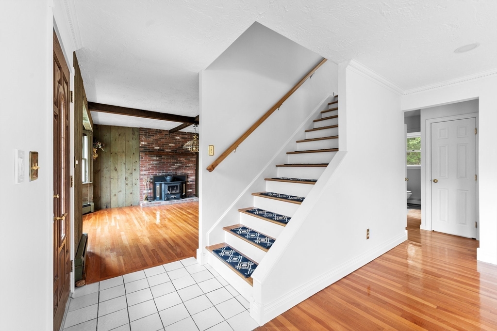 91 Queen Anne Way