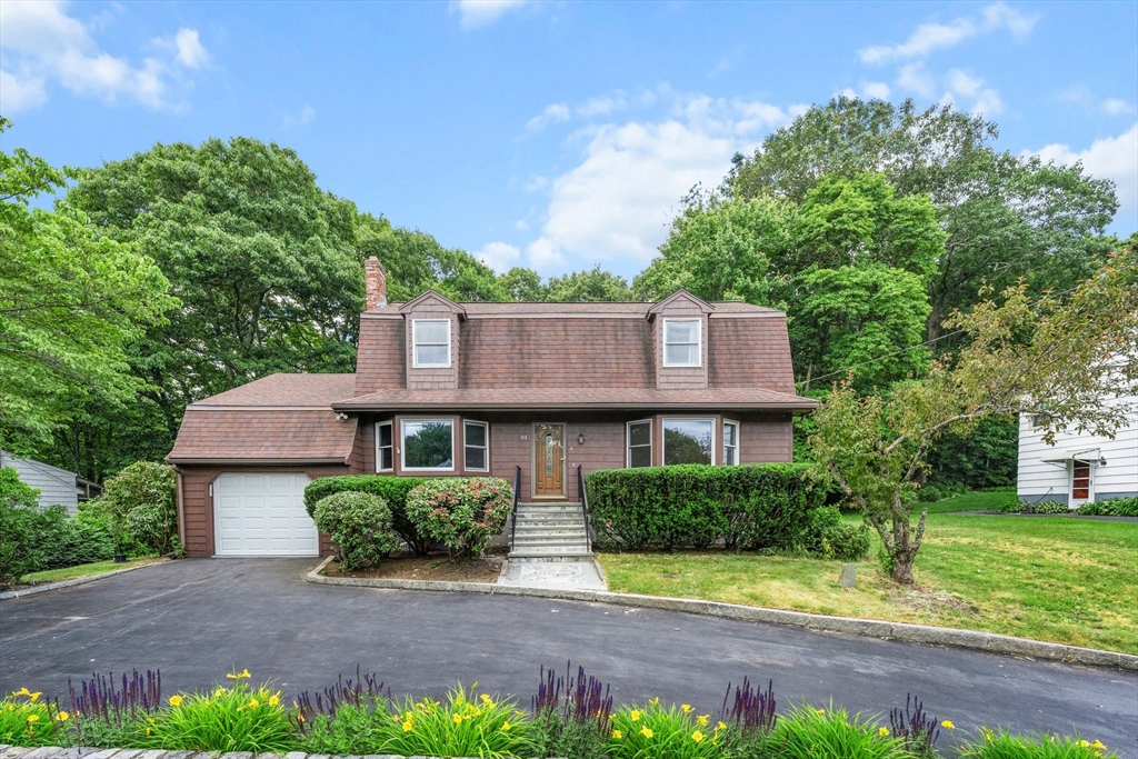 91 Queen Anne Way