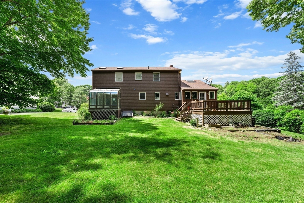 91 Queen Anne Way