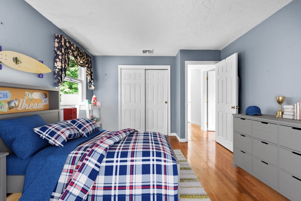 91 Queen Anne Way