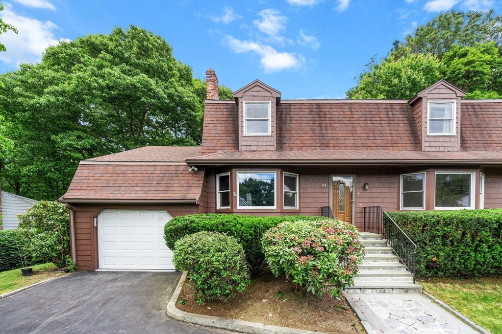 91 Queen Anne Way