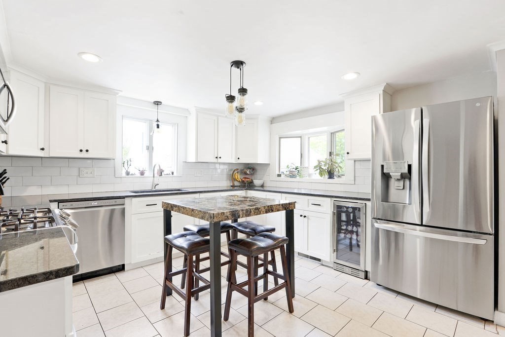 64 Sherwood Rd