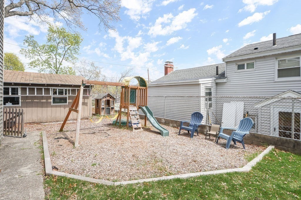 64 Sherwood Rd