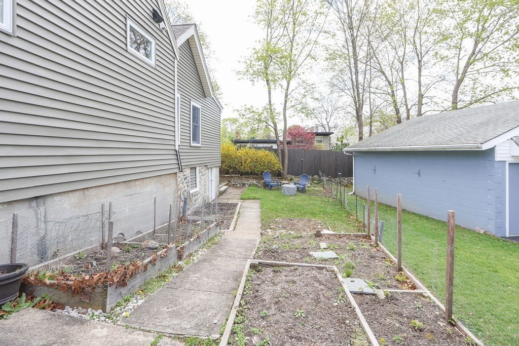 64 Sherwood Rd