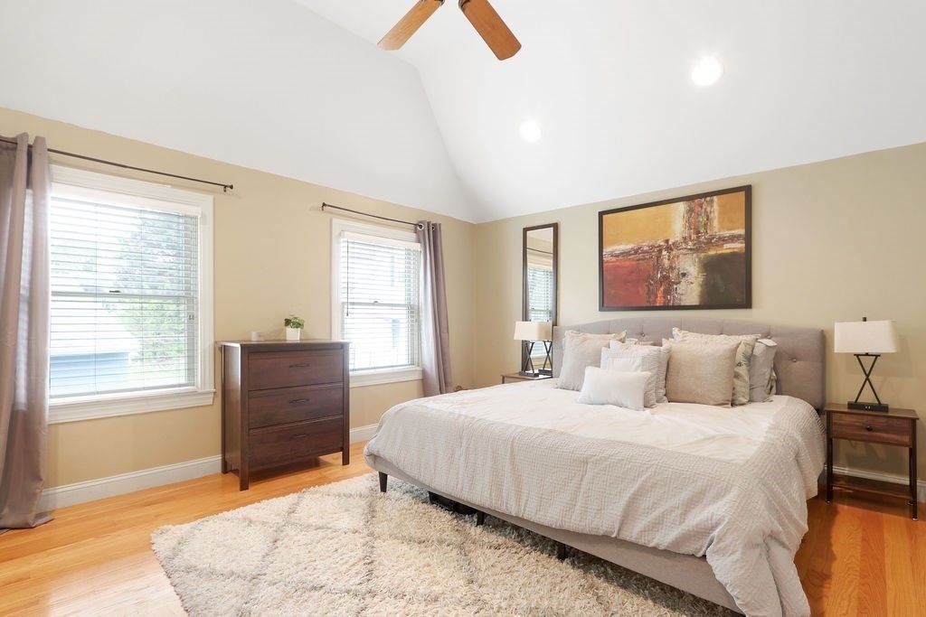 64 Sherwood Rd