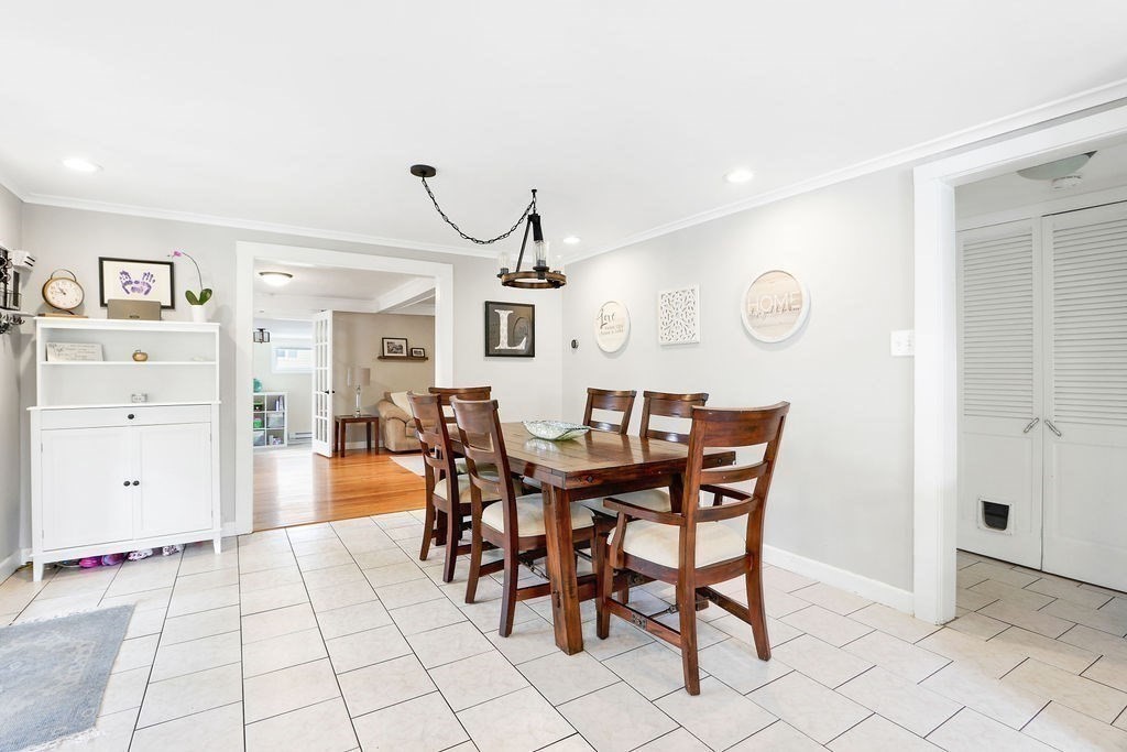 64 Sherwood Rd