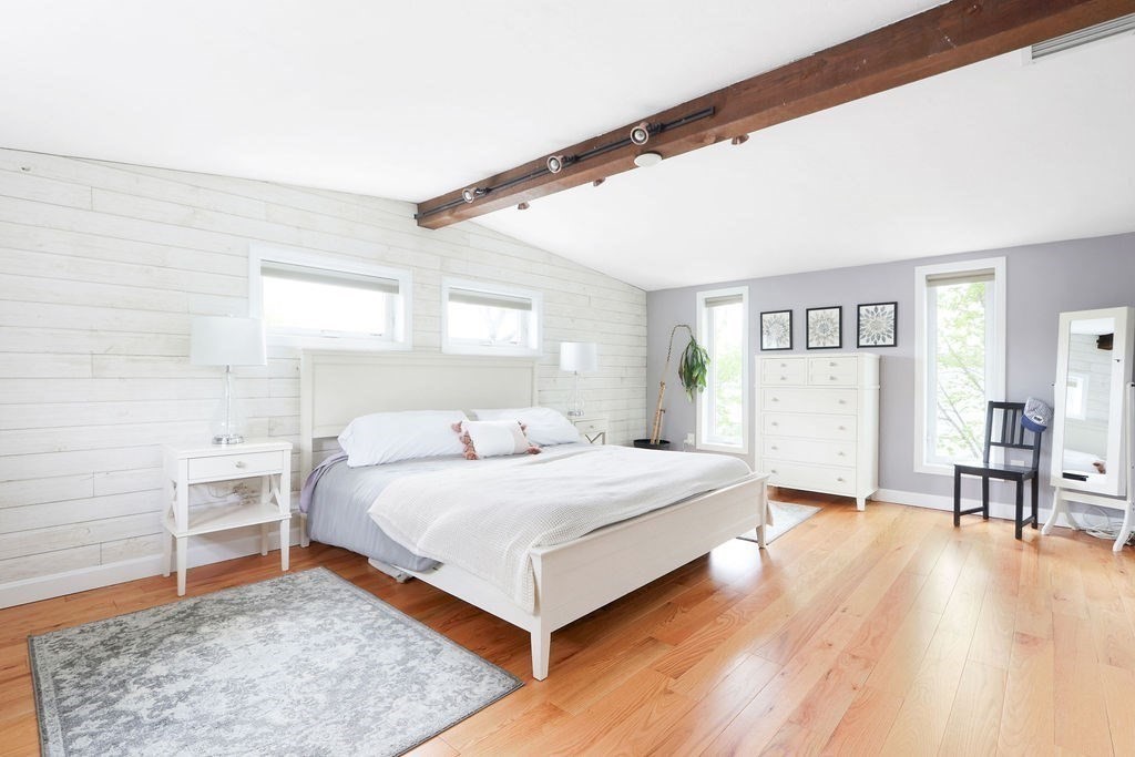 64 Sherwood Rd