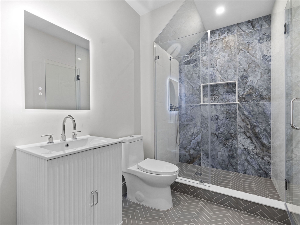 152 Lexington Street # 152