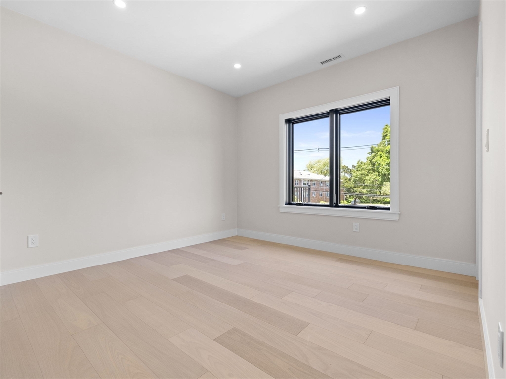 152 Lexington Street # 152