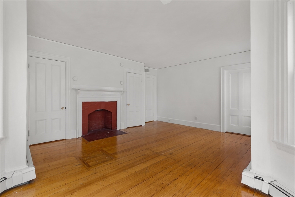 191 Davis Ave