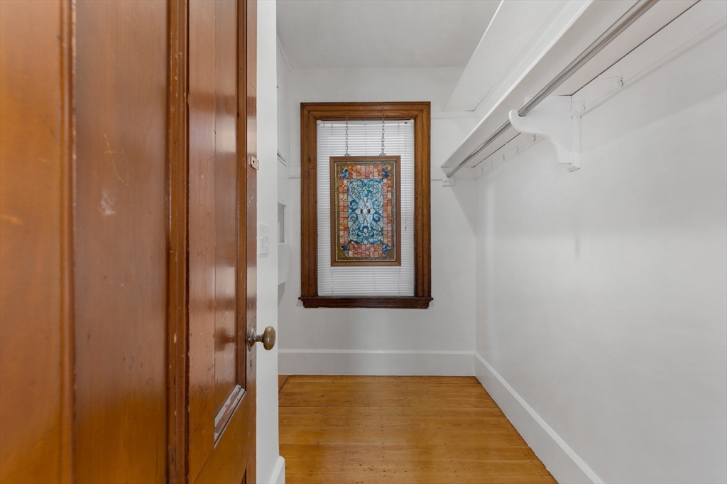 191 Davis Ave