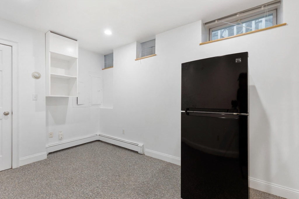 191 Davis Ave