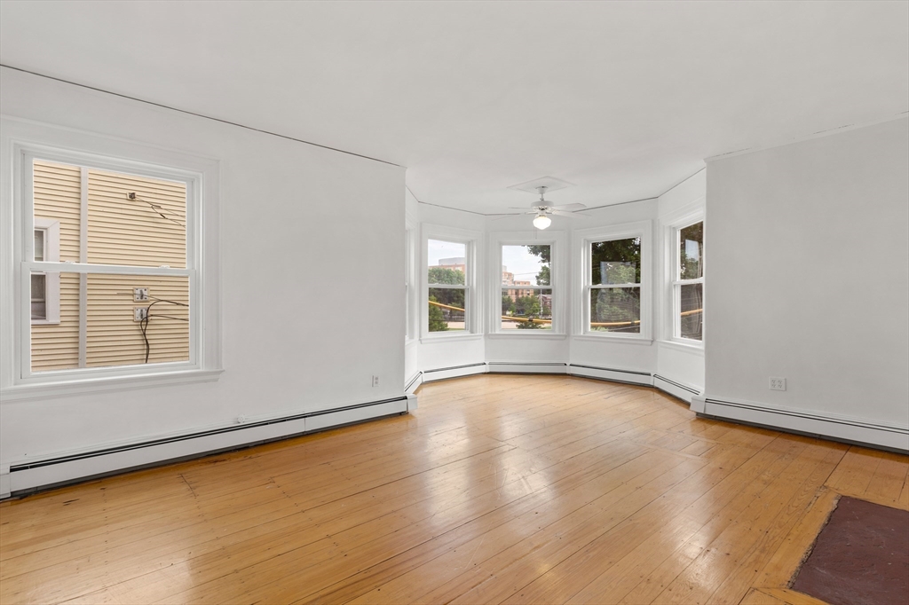 191 Davis Ave