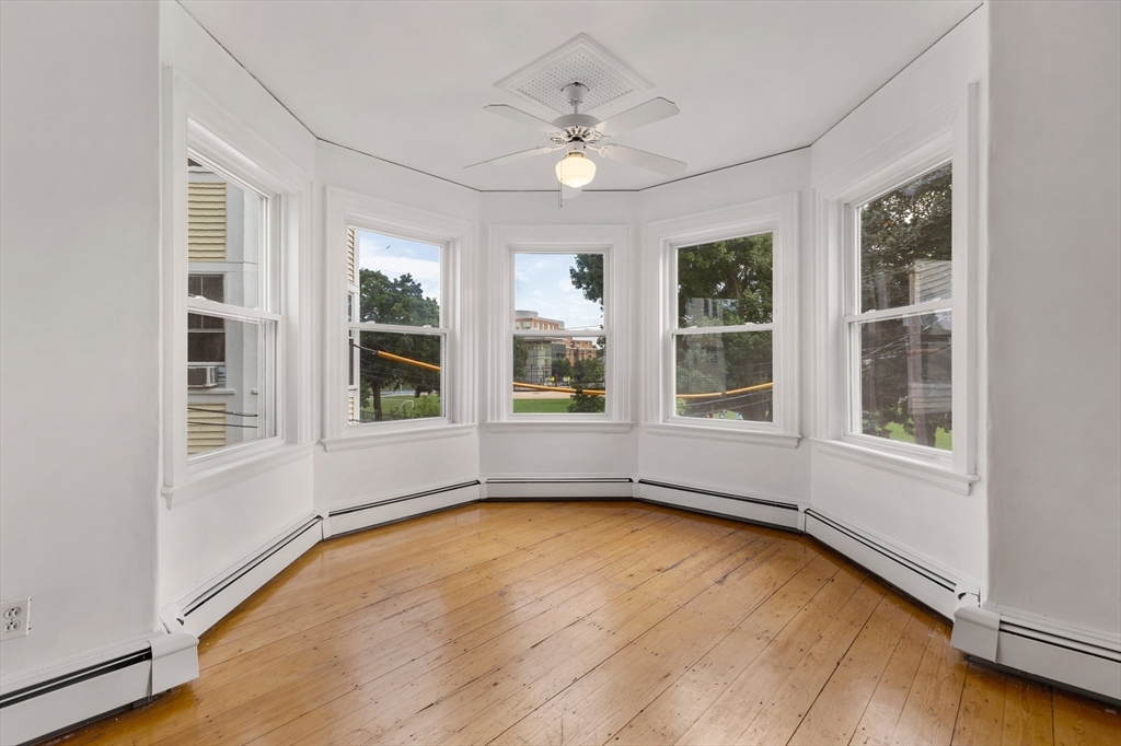 191 Davis Ave