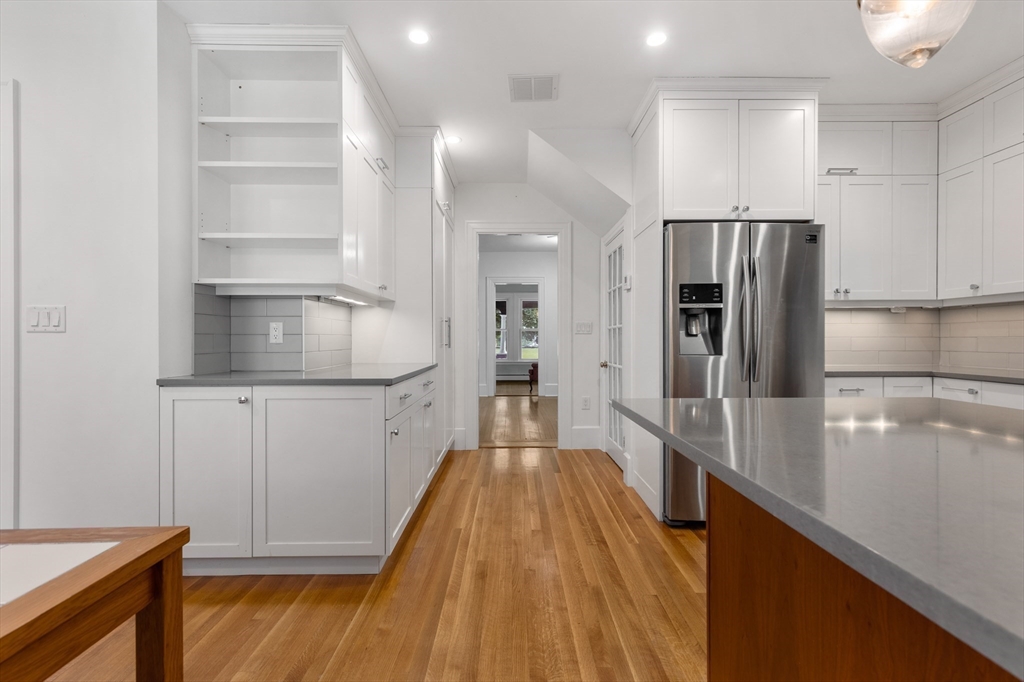 191 Davis Ave