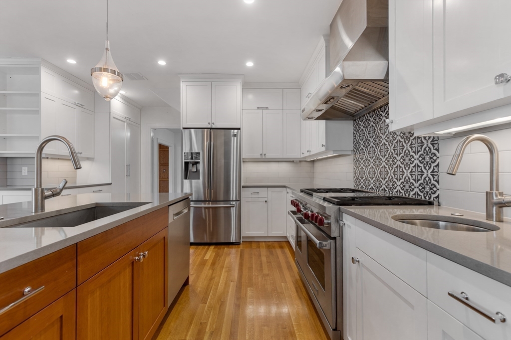 191 Davis Ave