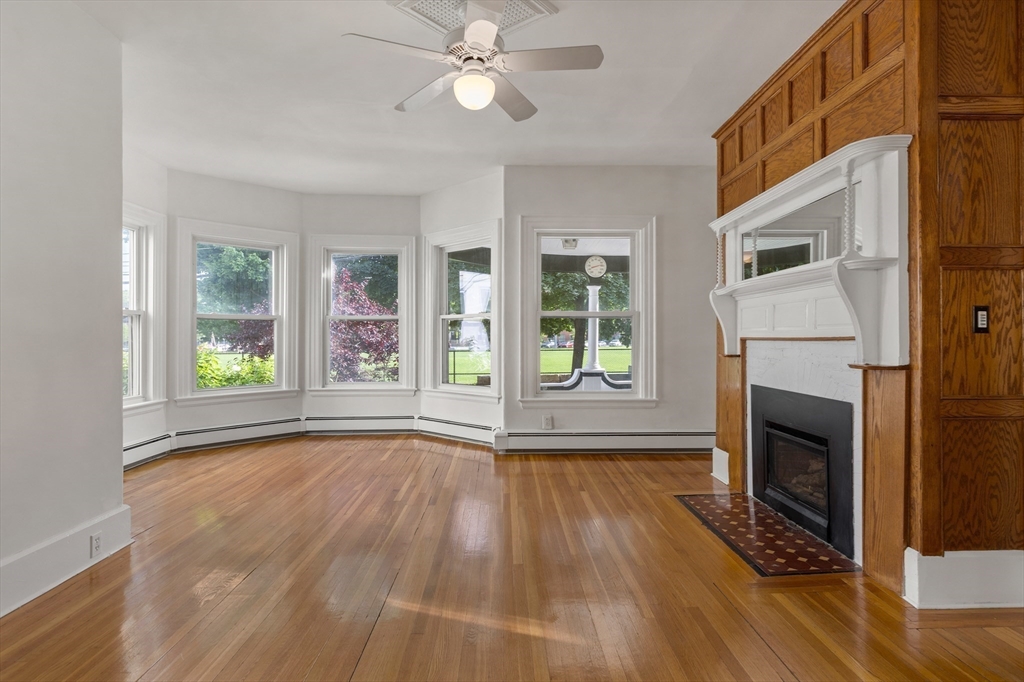 191 Davis Ave