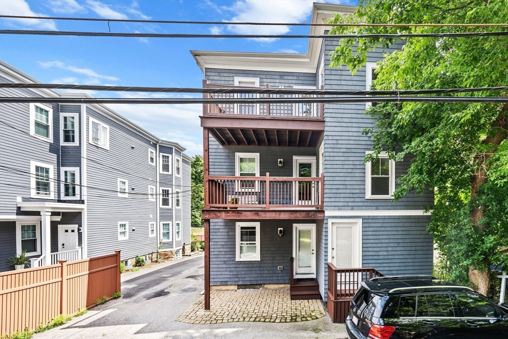 48 Jamaica Rd # 3