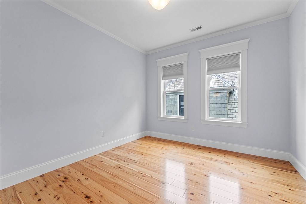 48 Jamaica Rd # 3